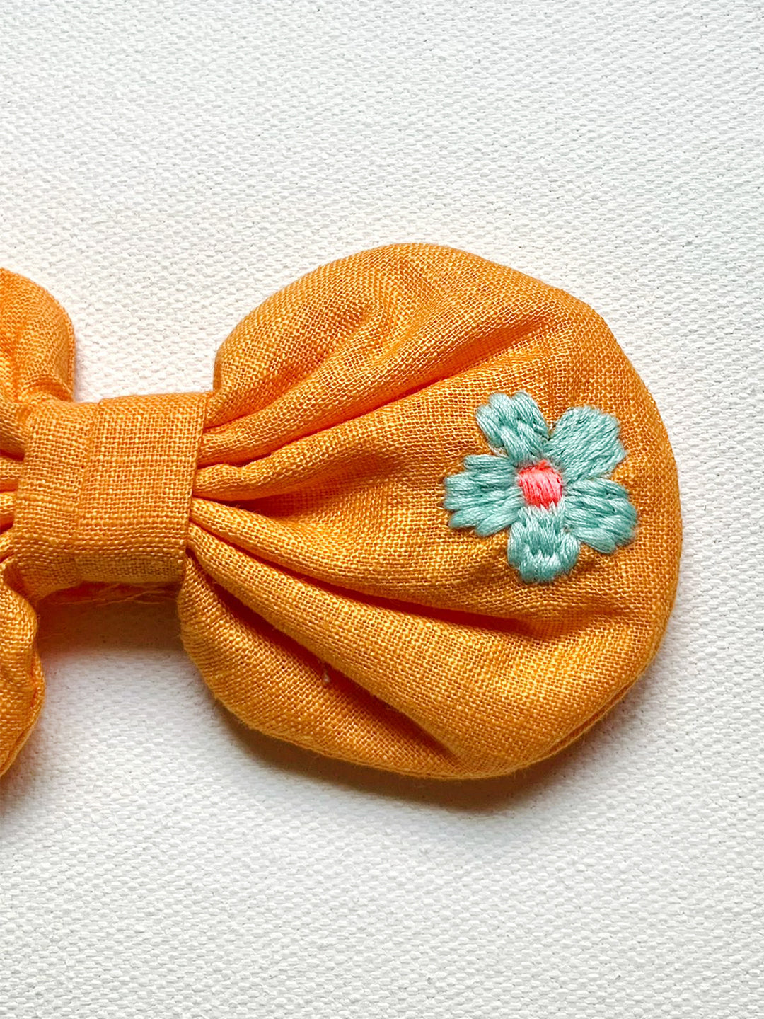 Buzzing Bee Hair Clip
