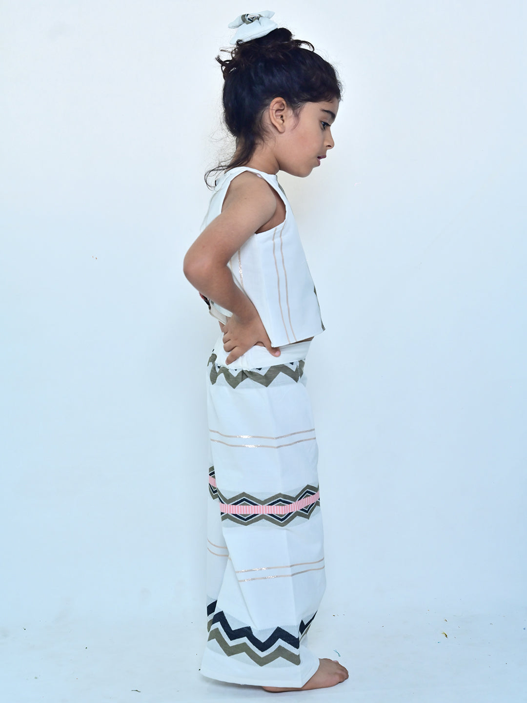 Sleek Geometric Set