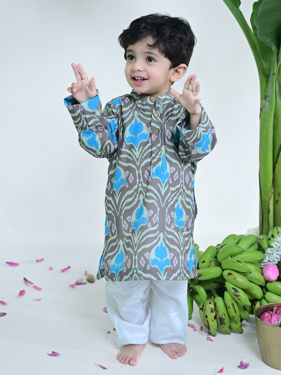 Ikat Printed Kurta And Pajama Set