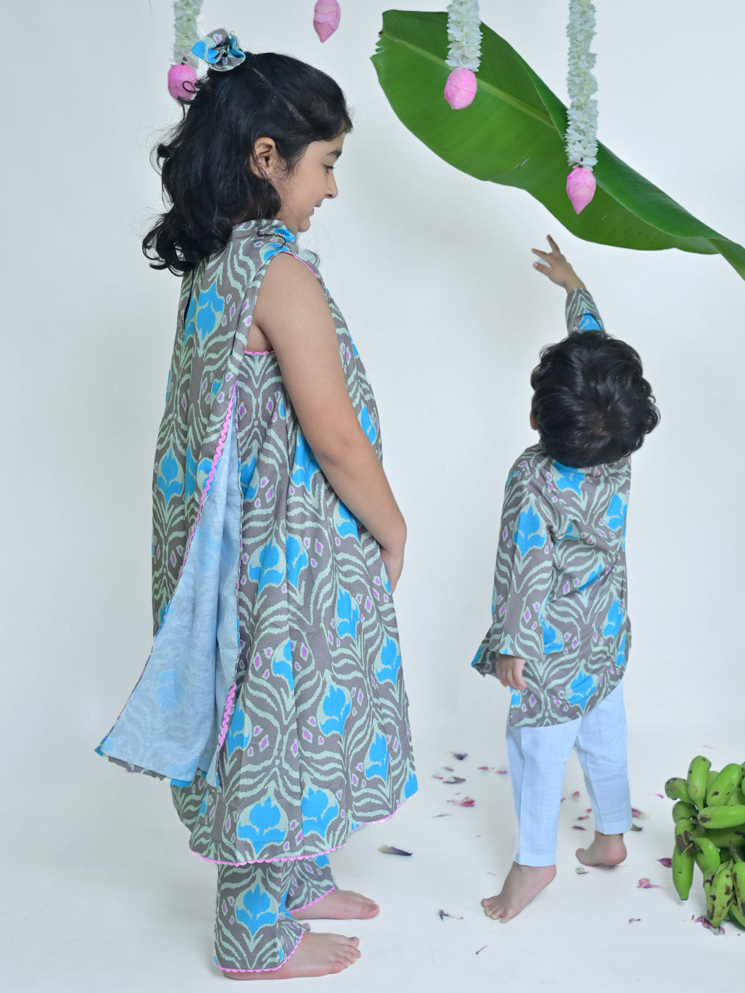 Ikat Printed Kurta And Pajama Set