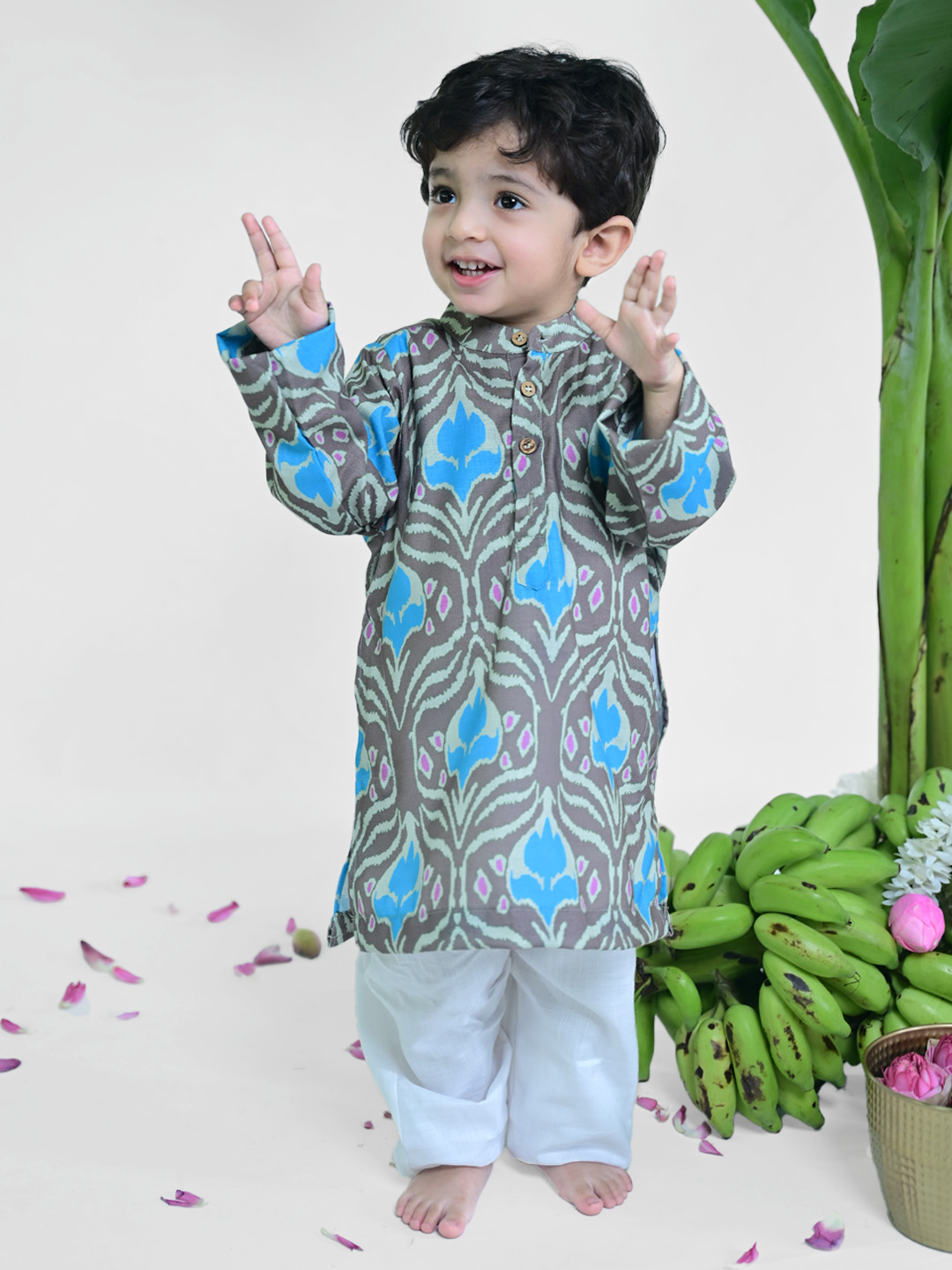 Ikat Printed Kurta And Pajama Set
