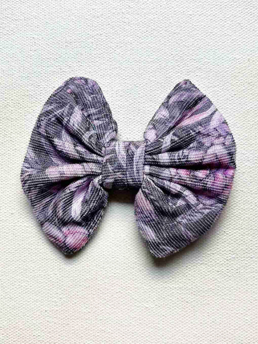 Lilac Flutter Hair Clip