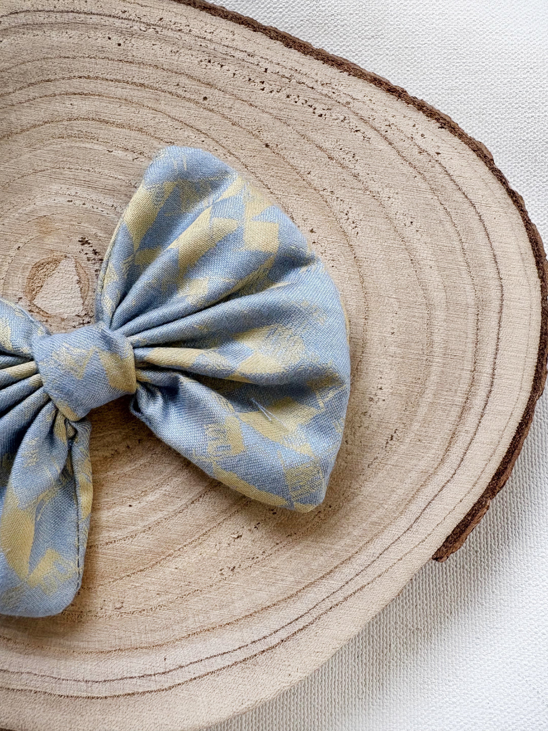 Soft Cascade Hair Clip