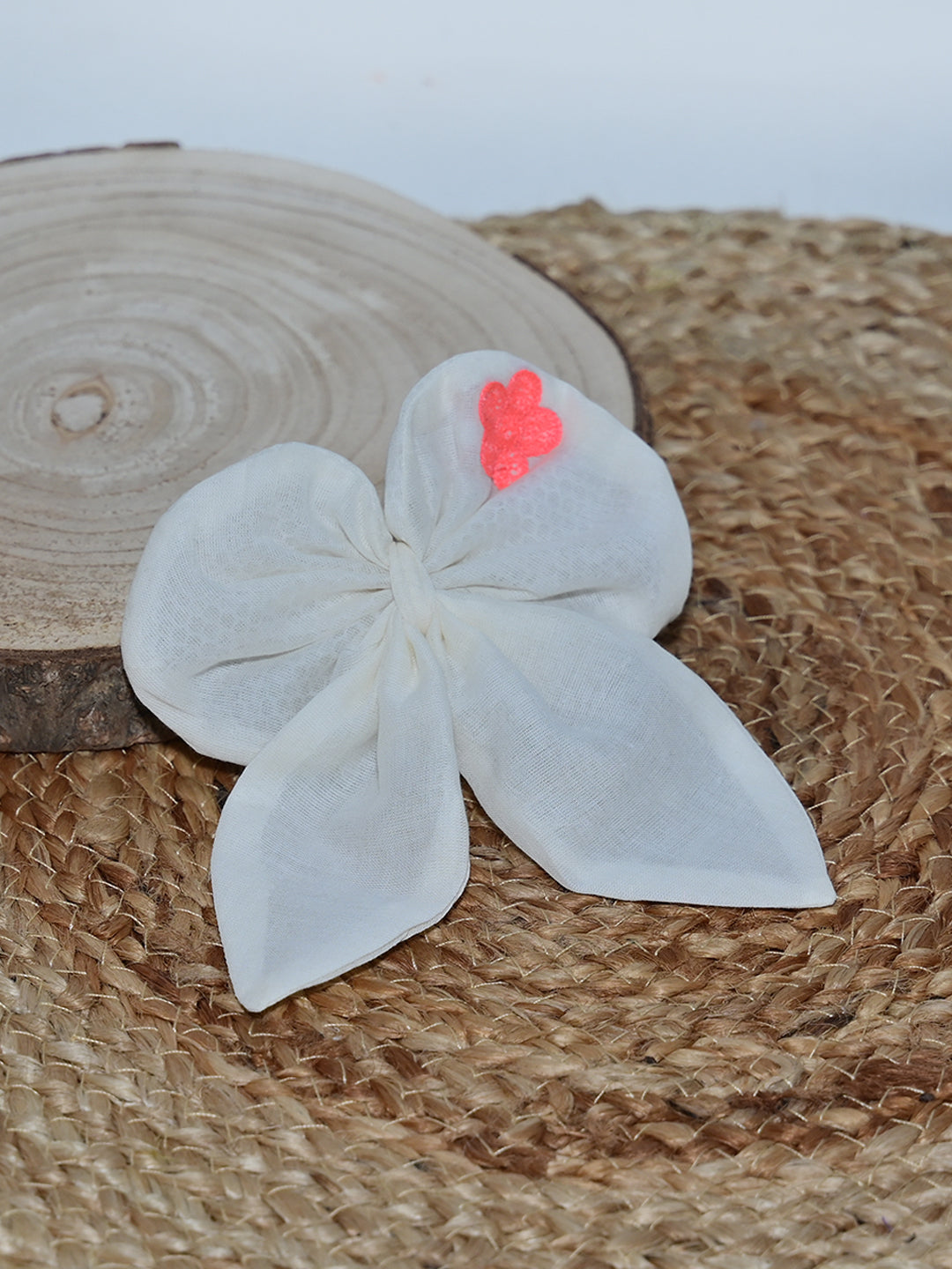 ZestyBloom White Hairclip