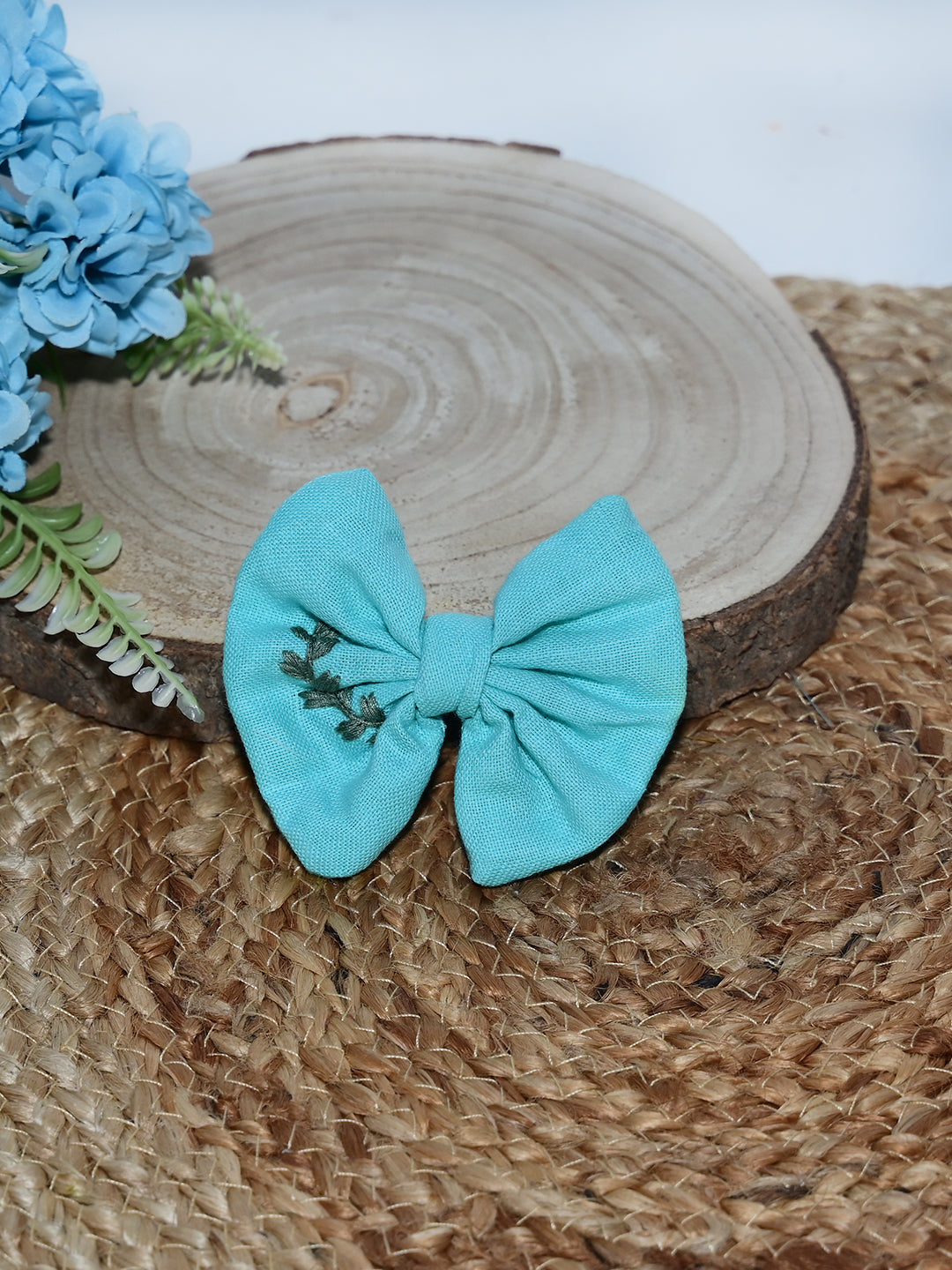 AnimalBow Blue Hairclip