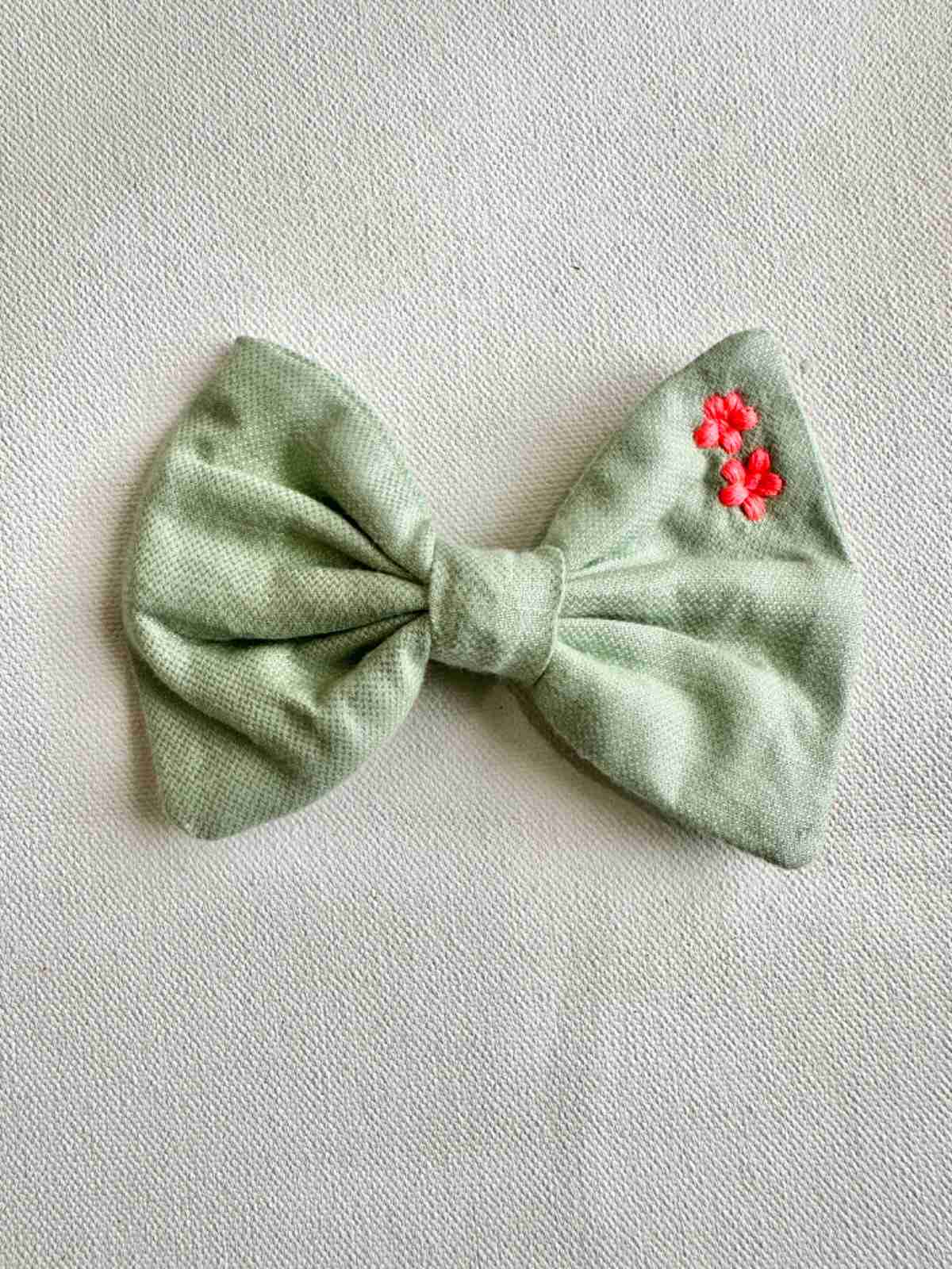 Embella Clip