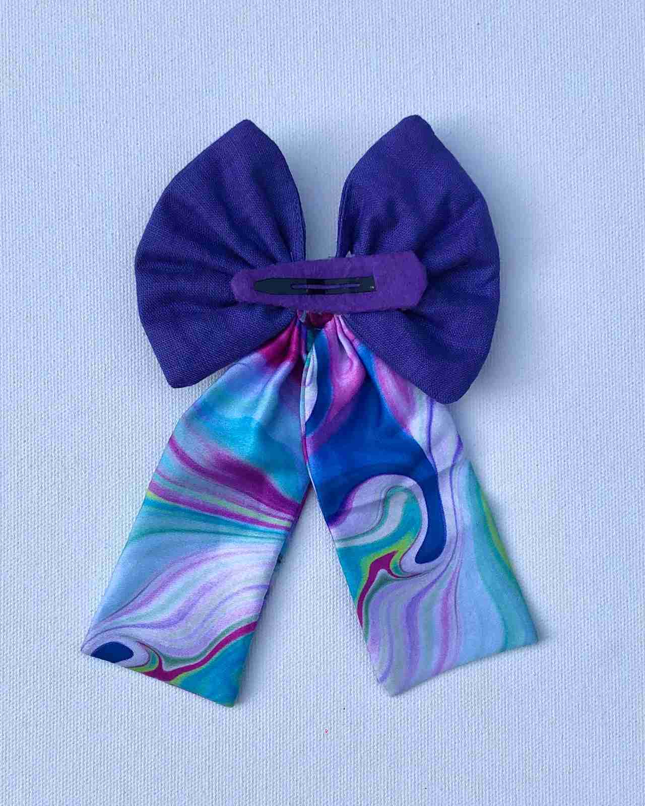 Helium Hues Clip
