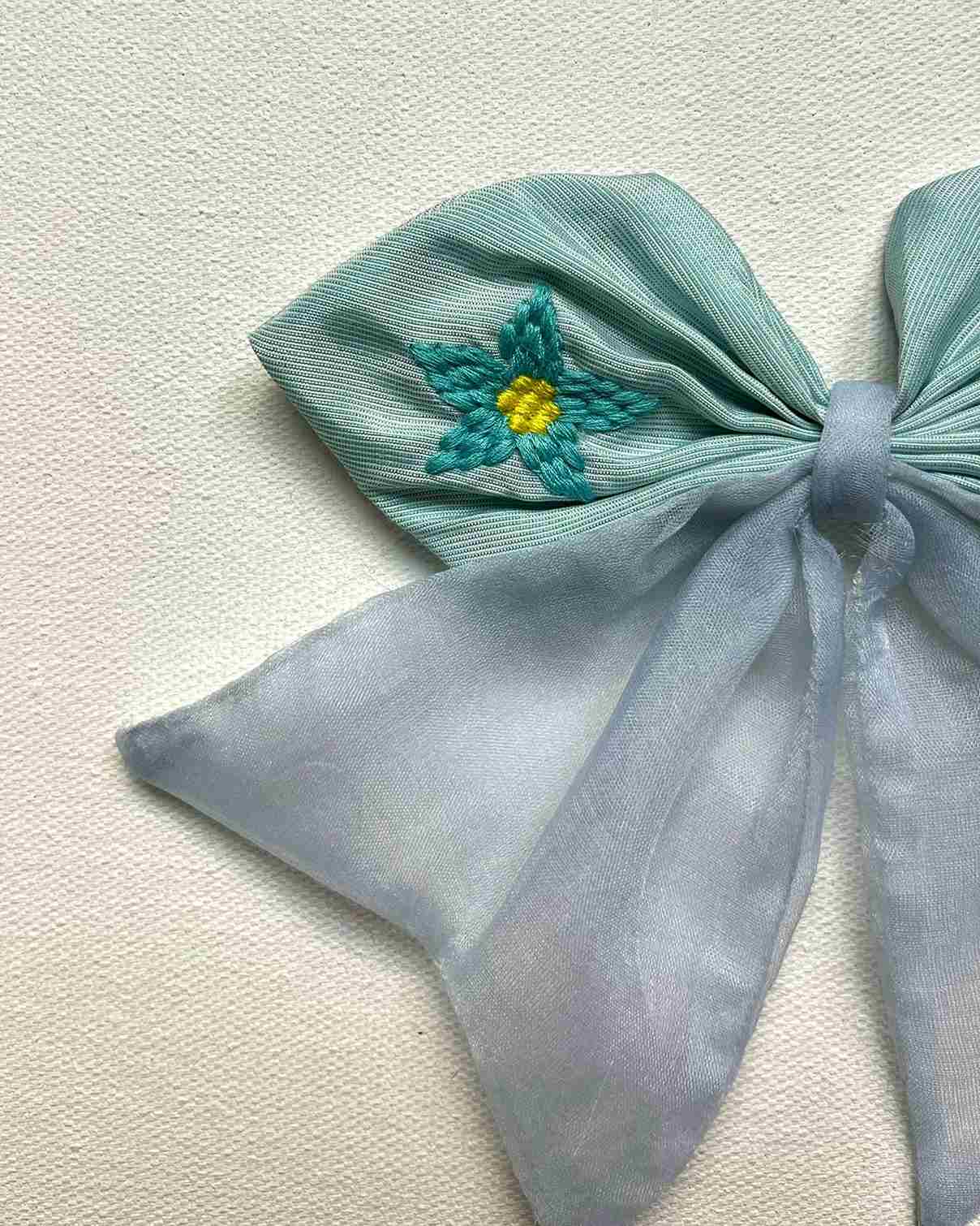 Elsa Bloom hairpin